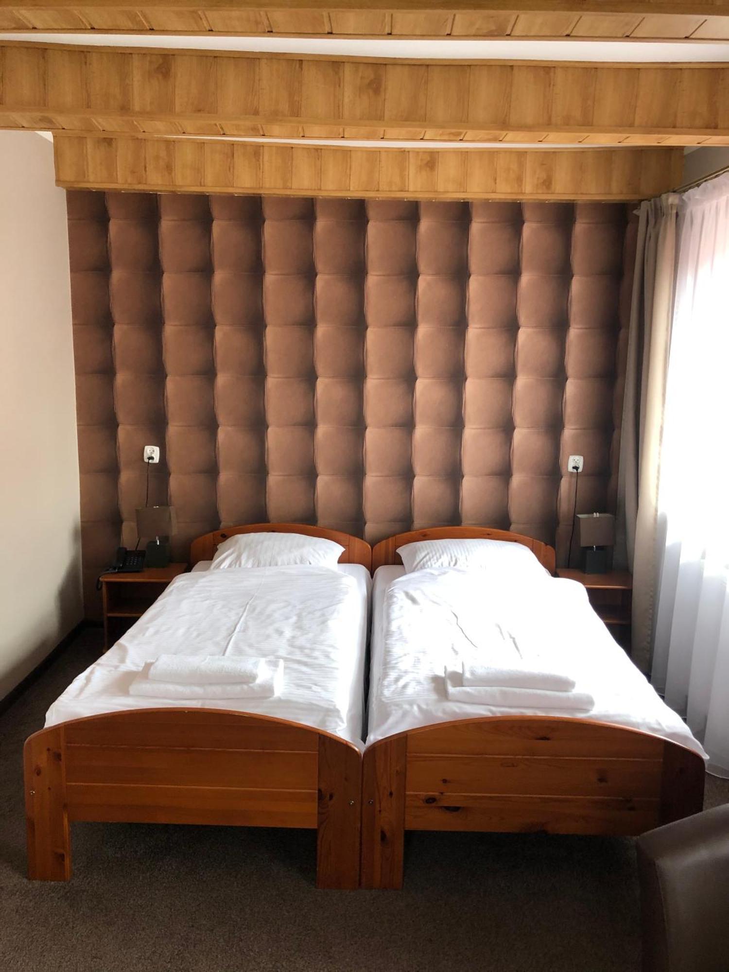 Hotel Krystyna Szczytno  Extérieur photo