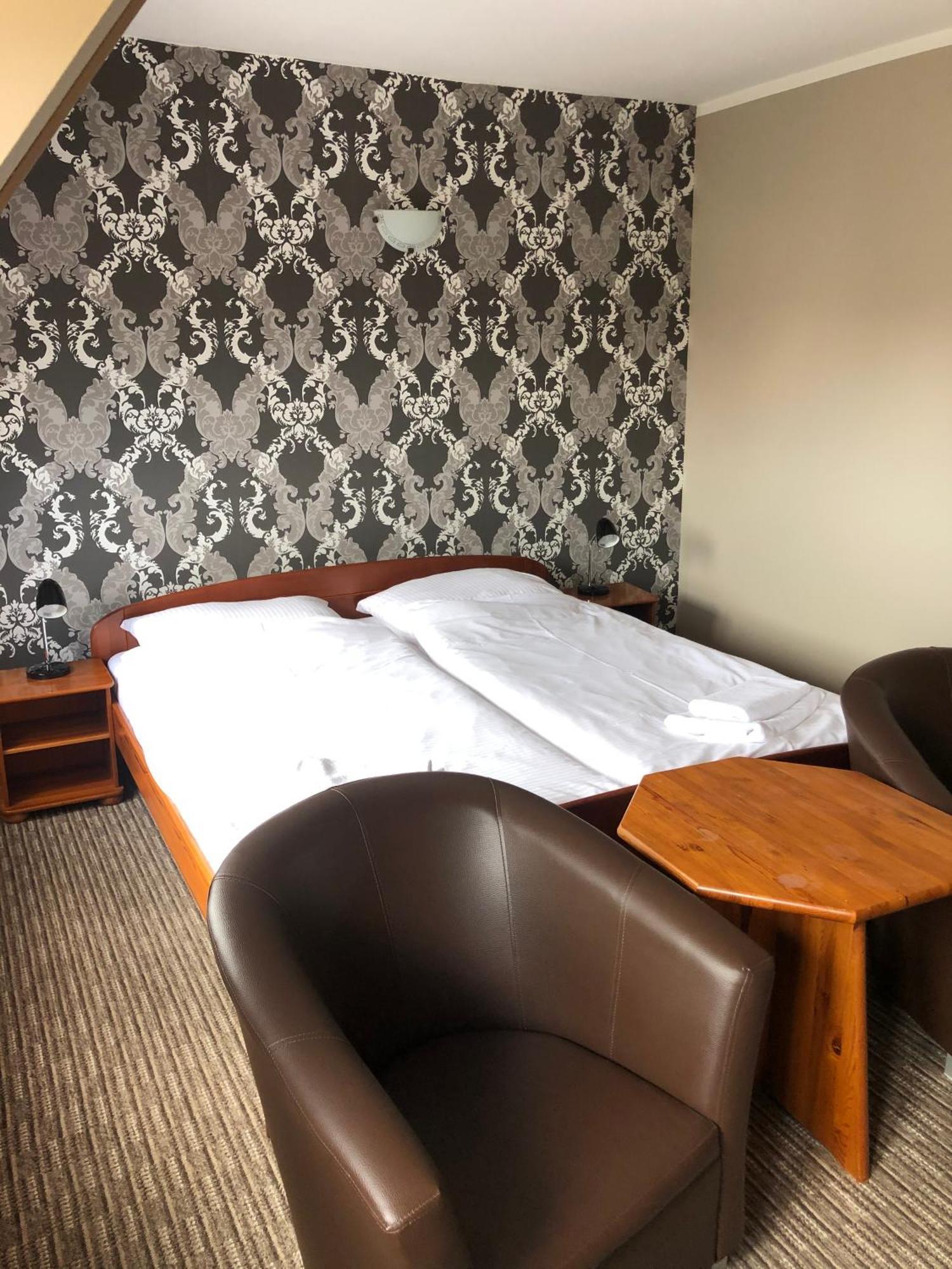 Hotel Krystyna Szczytno  Extérieur photo